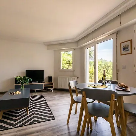Amarra Apartment